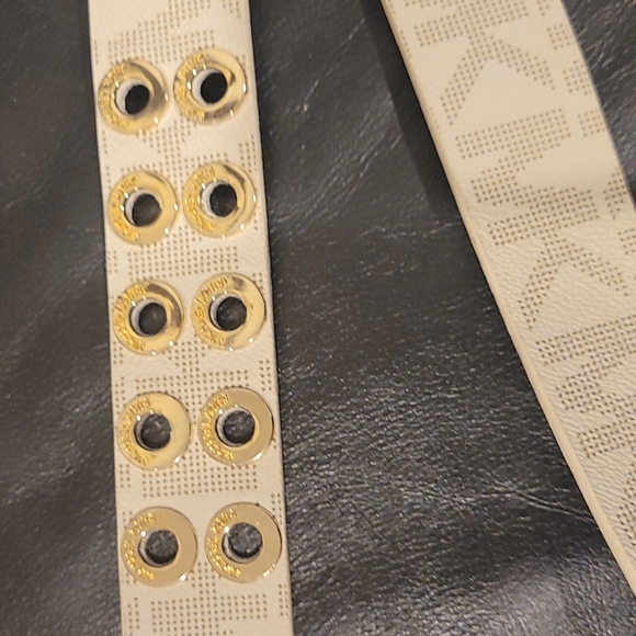 Michael Kors belt medium - Picture 4 of 10